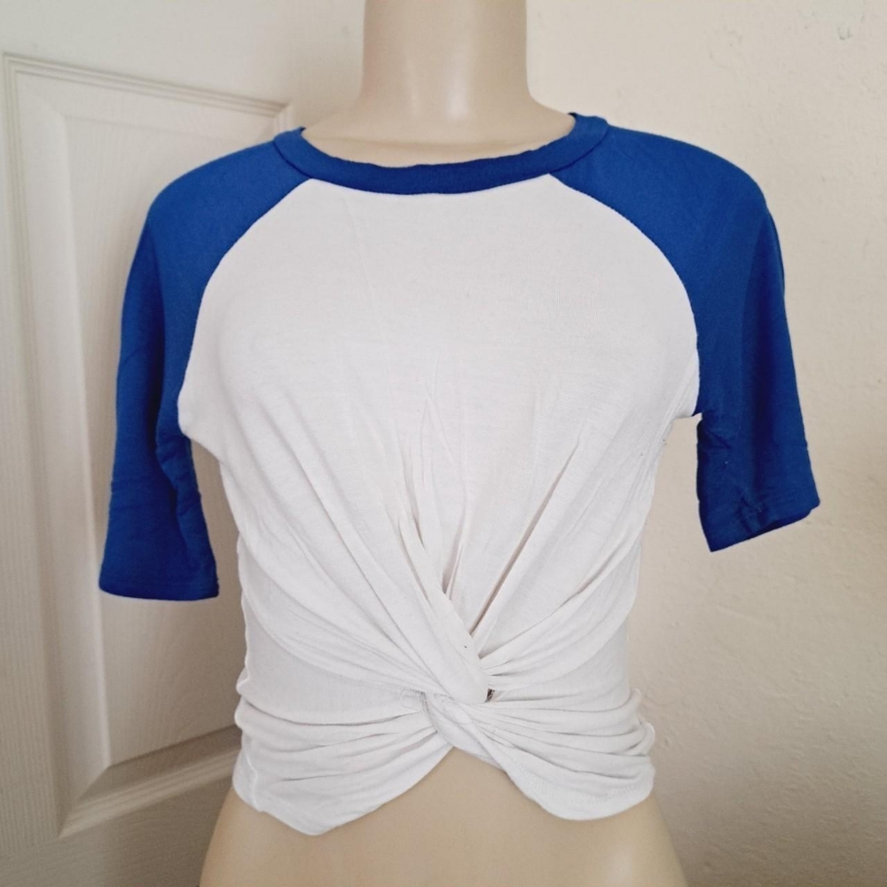Baseball tee